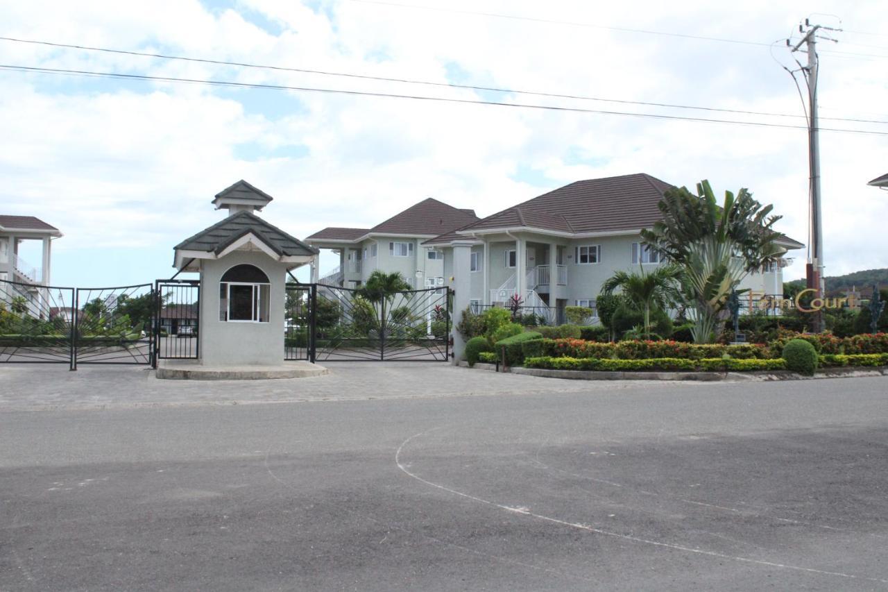 Cozy Getaway Aparthotel Priory Exterior foto