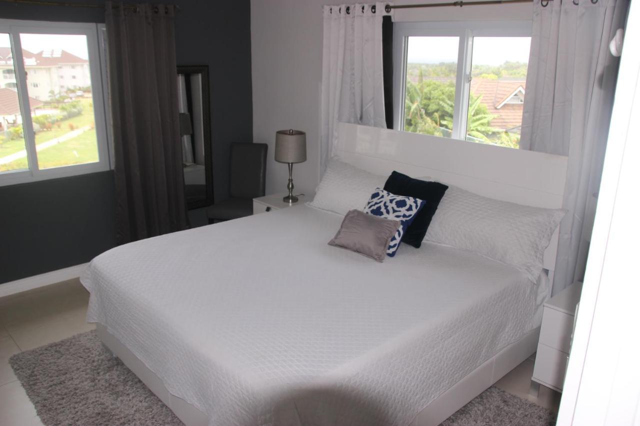Cozy Getaway Aparthotel Priory Exterior foto